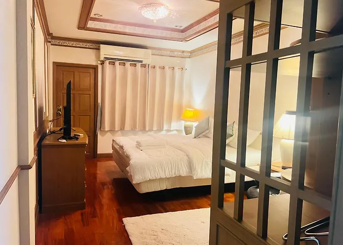 Baan Bangrak 旅馆 *